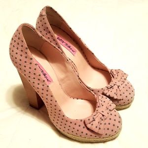Pink Betsey Johnson Pumps